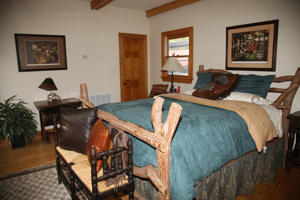 Sippin__Shack__Master_Bedroom